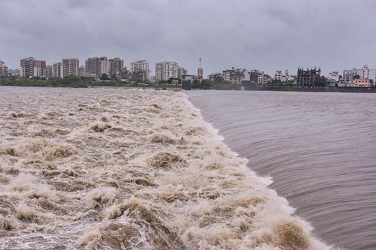 IMD has forecast of 'heavy to very heavy' rain at a few places with isolated 'extremely heavy' rain in south Gujarat districts till Tuesday - PTI